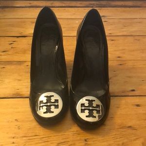 Tory Burch black pumps
